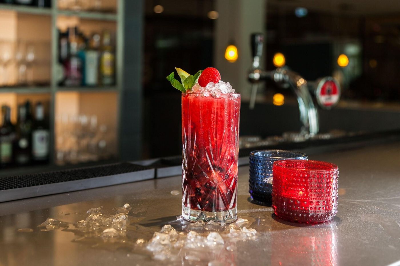 Courtyard-By-Marriott-Amsterdam-Arena-Lobby-50