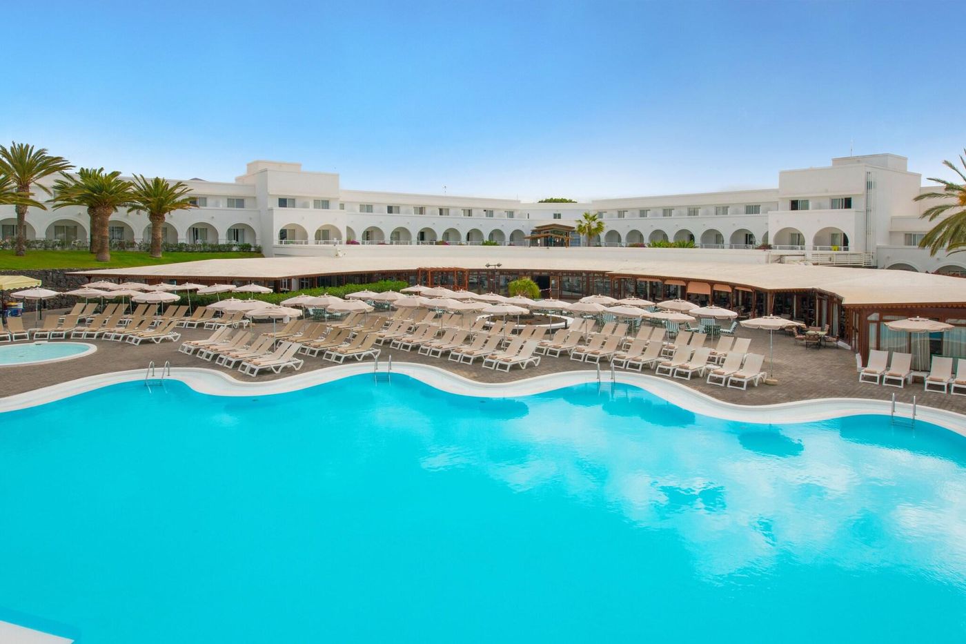 Relaxia-Olivina-Pool-5