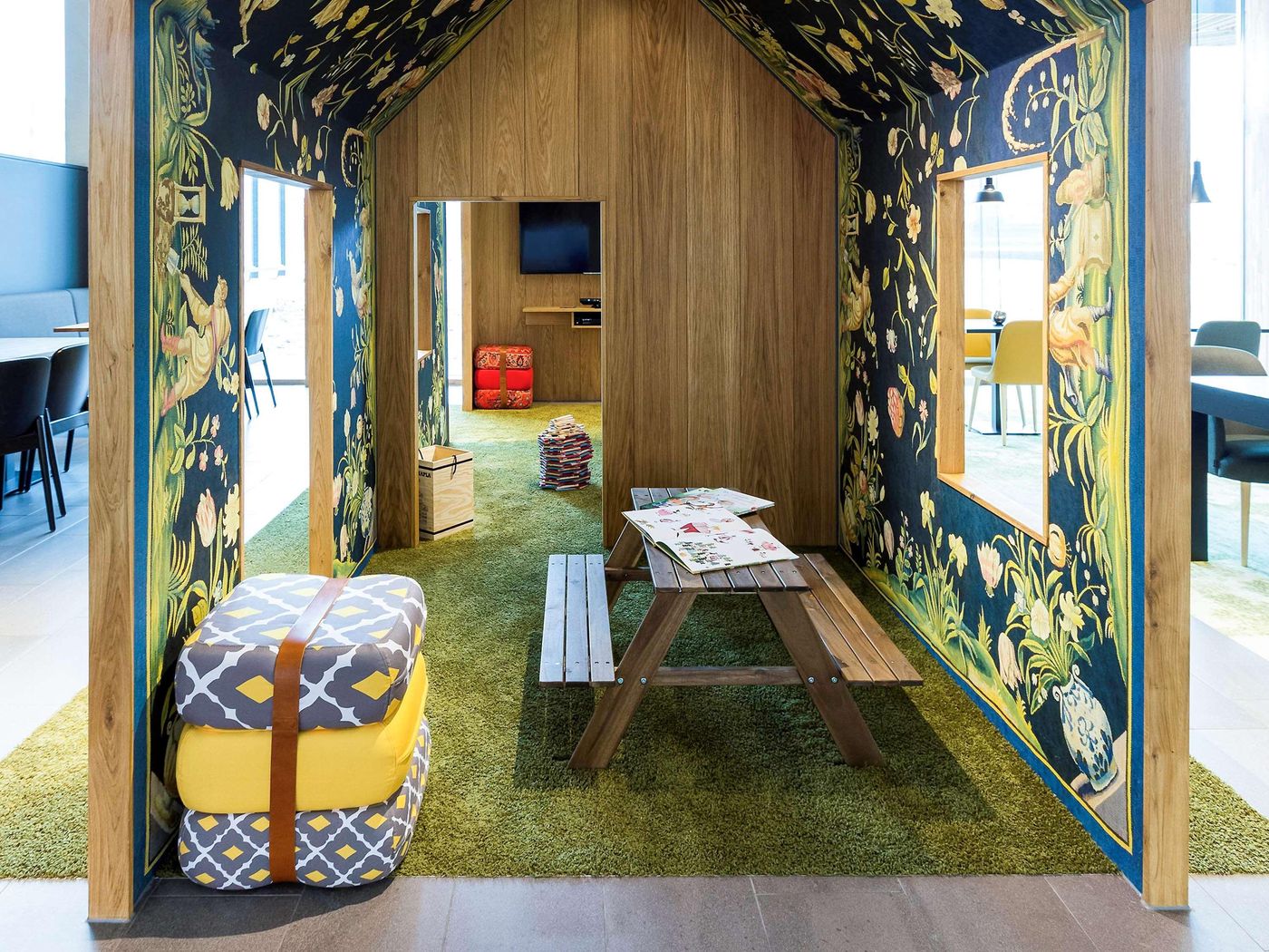 Novotel-Amsterdam-Schiphol-Airport-Sports-and-Entertainment-40