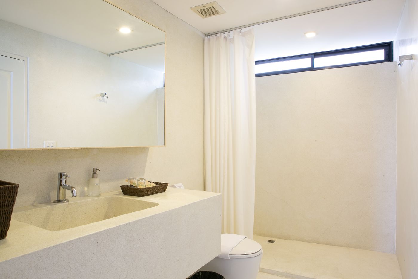 The-Silver-Palm-Wellness-Resort---Bangkok-Room-60