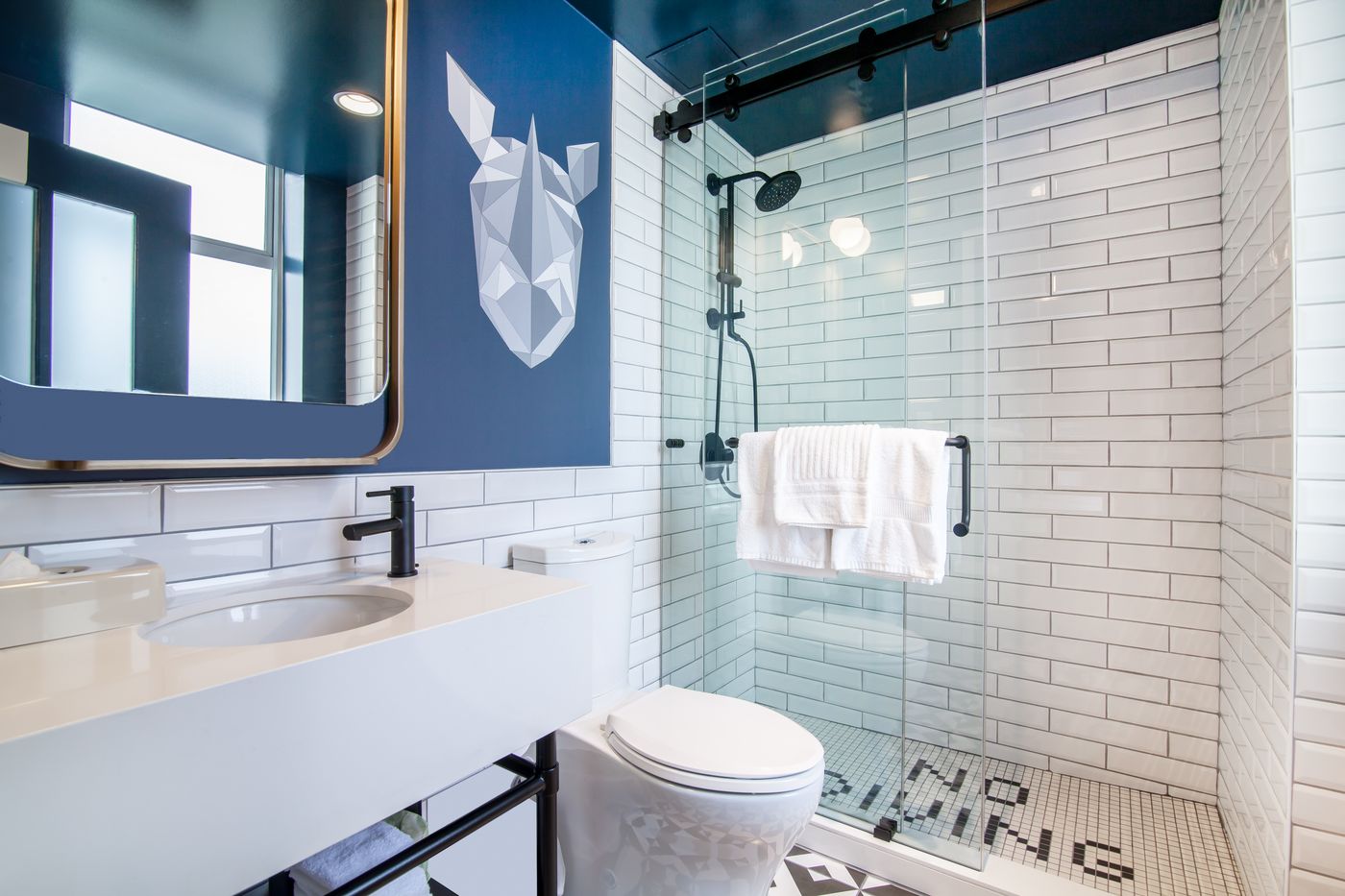 Hotel-Belmont-Vancouver-MGallery-Room-59