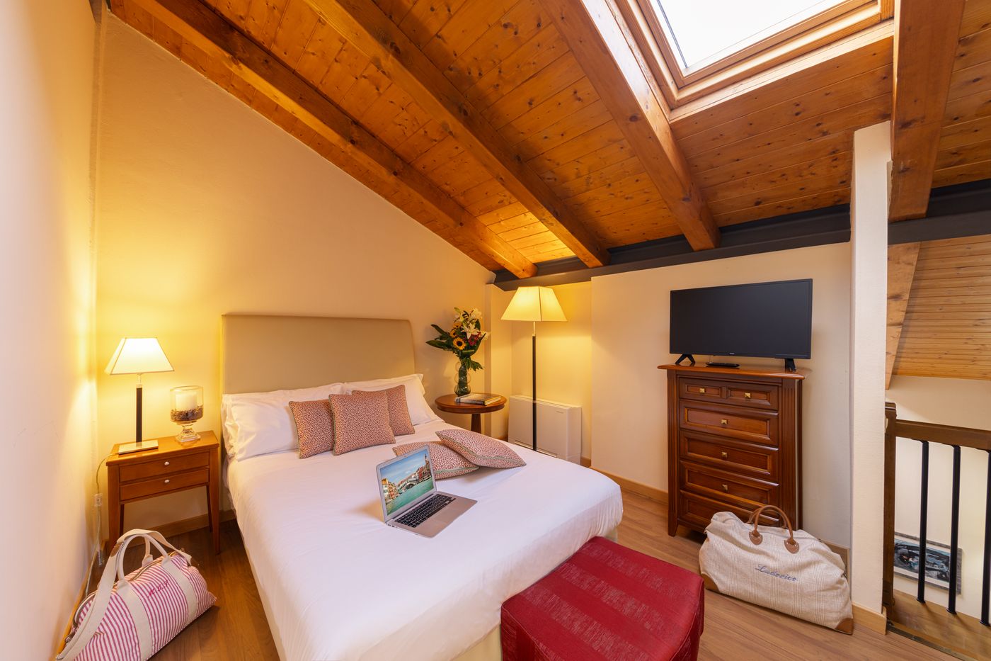 Venice-Resort-Airport-Hotel-Room-3