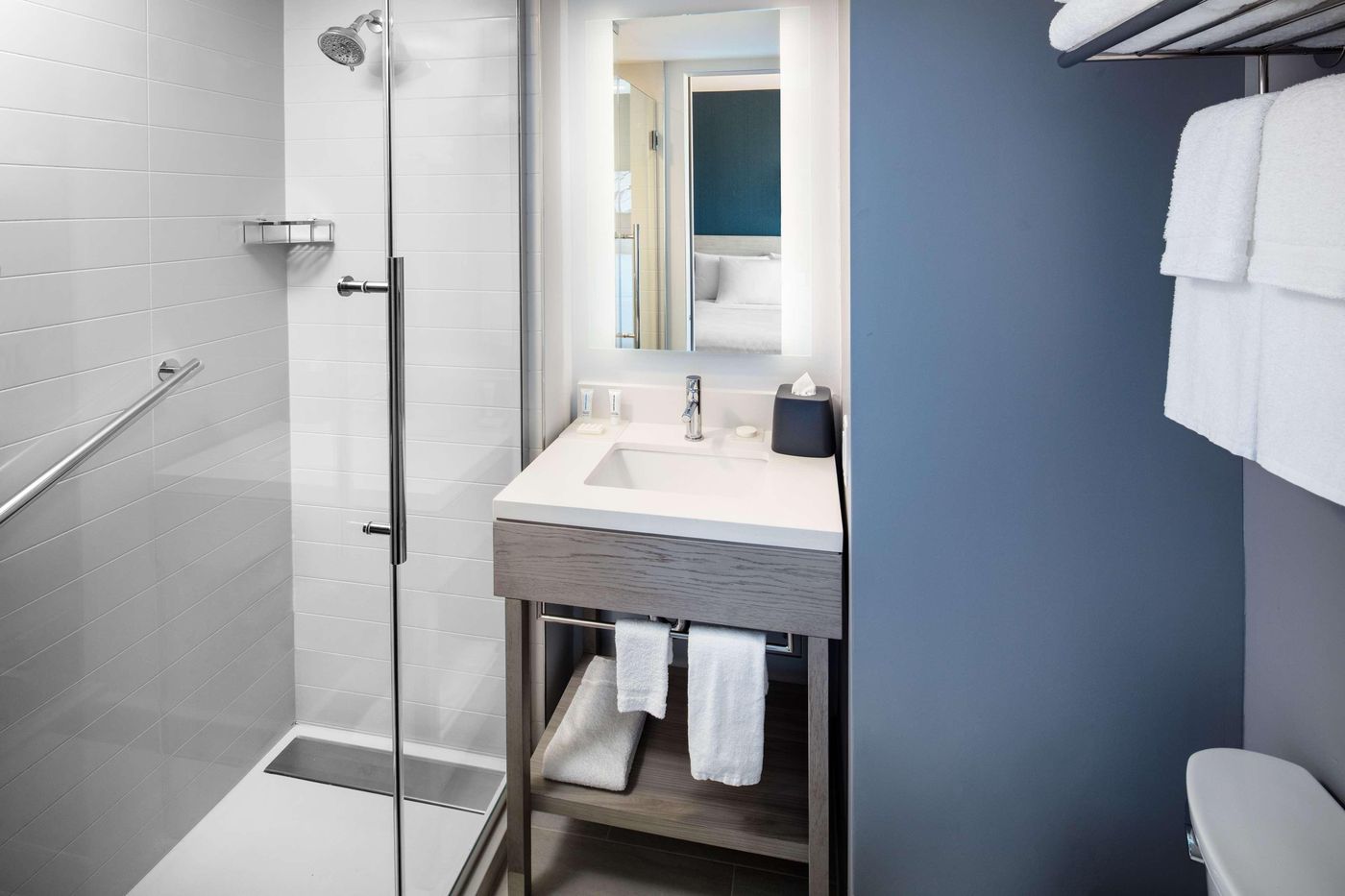 Hyatt-Place-NYC-Chelsea-Room-32