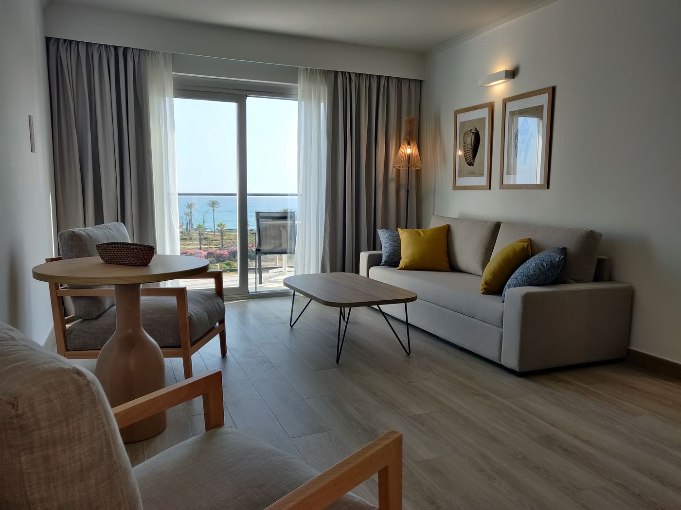 Cabogata-Garden-Room-39