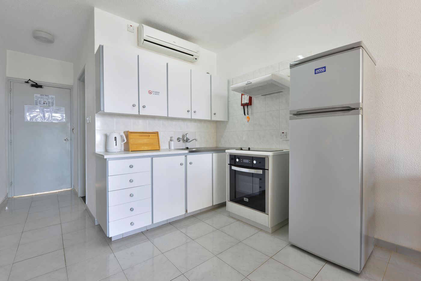 Napa-Prince-Apartments-Room-21