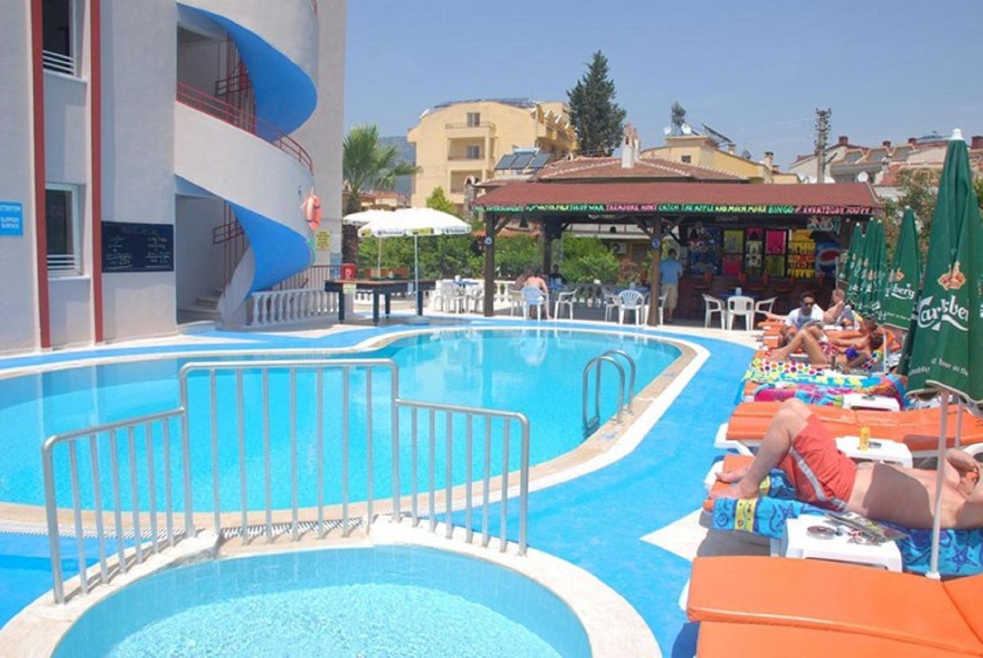 Musti-s-Family-Apart-Pool-2