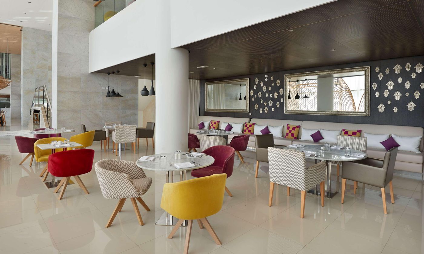Hyatt-Place-Taghazout-Bay-Restaurant-41