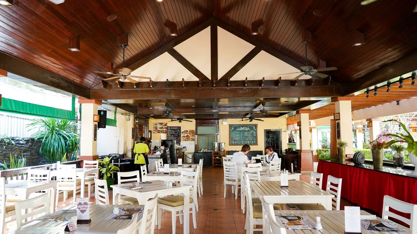 Karon-Sea-Sands-Resort---Spa-Restaurant-44