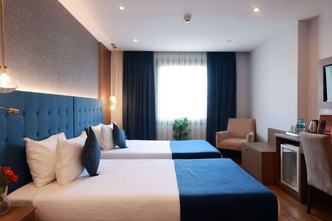 Nova-Plaza-Crystal-Hotel-Room-30