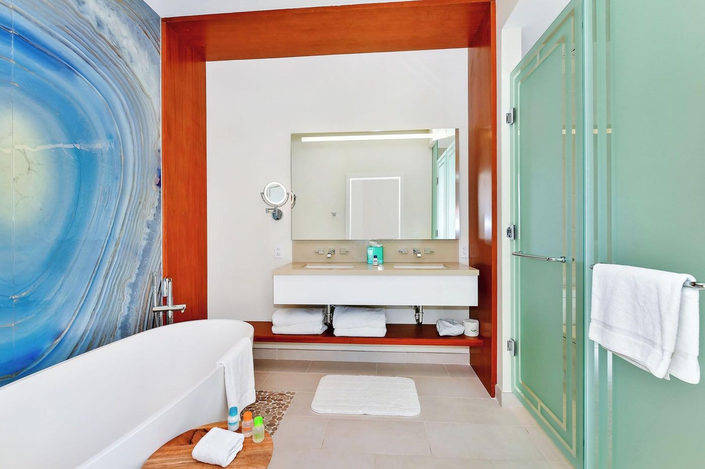 Margaritaville-Resort-Nassau-Room-37