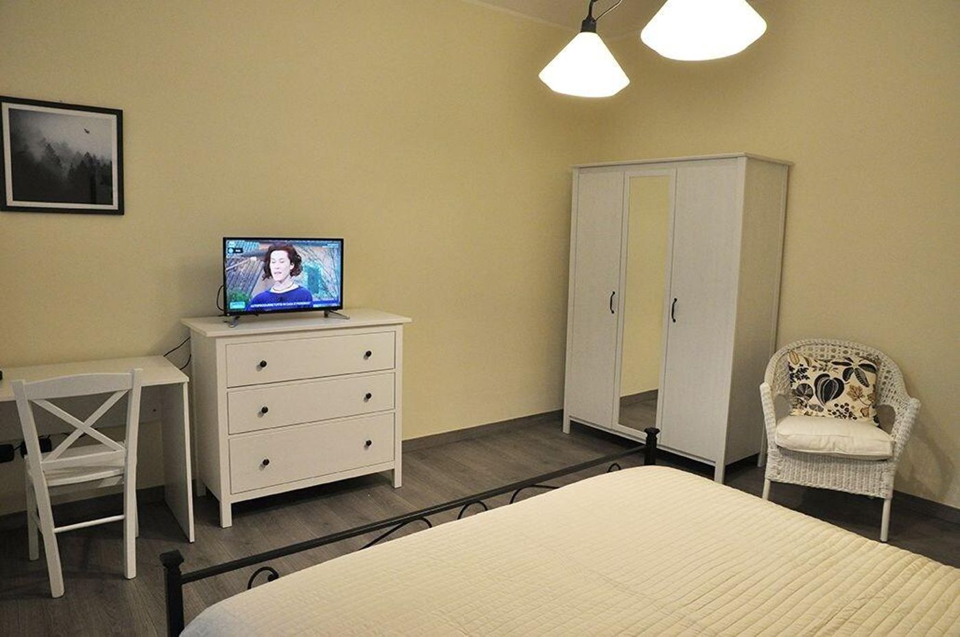 C-era-Un-Lago-Room-12