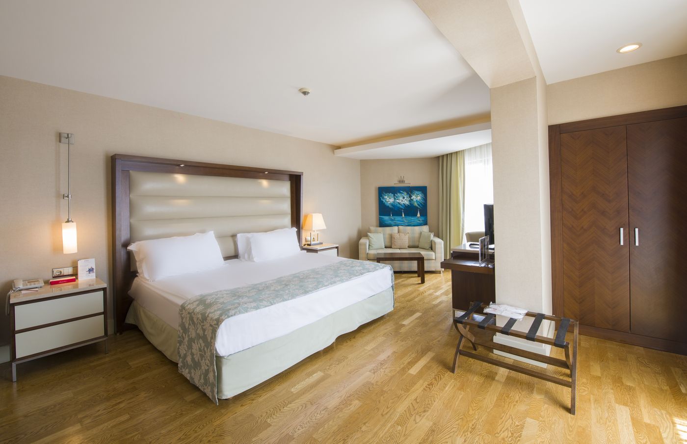 Ramada-Plaza-by-Wyndham-Antalya-Room-14