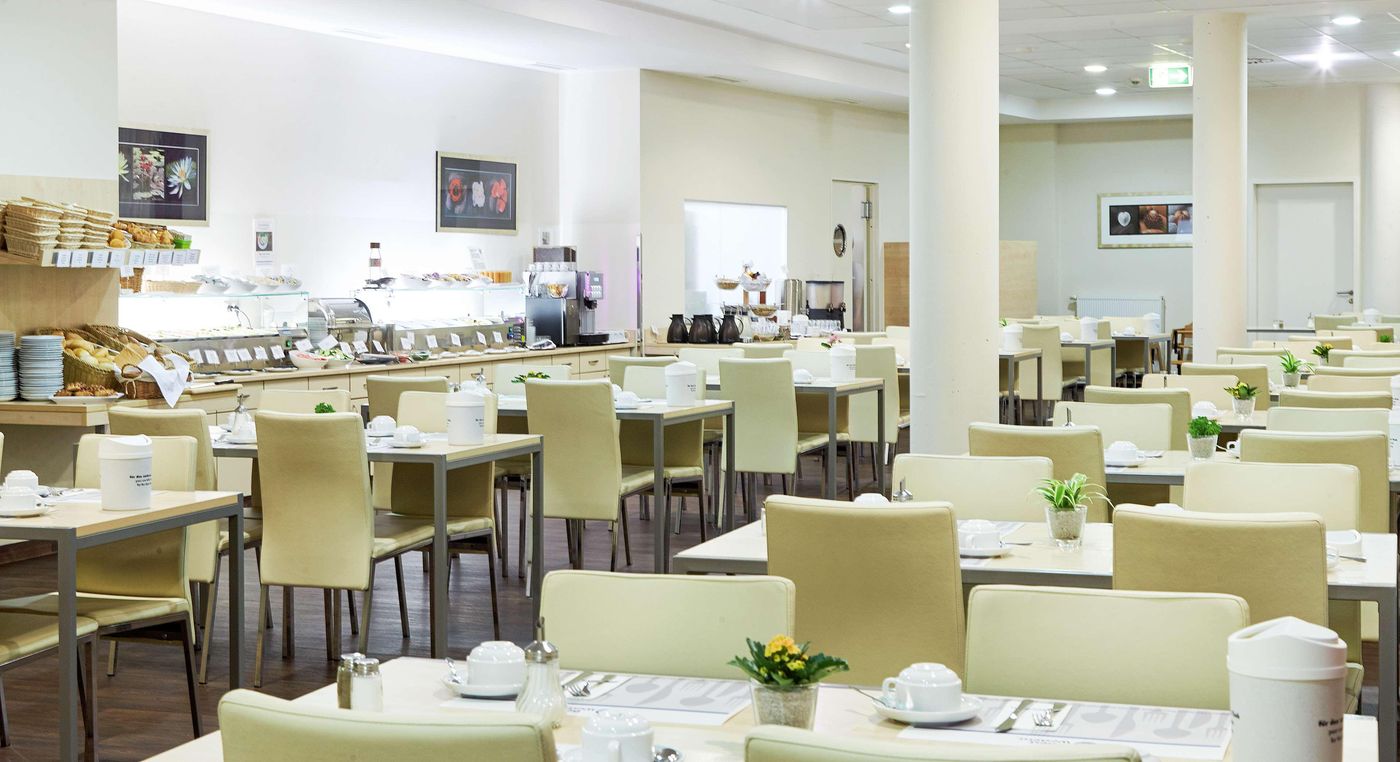 B&B HOTEL Berlin-Mitte-Germany-Berlin-Restaurant-10