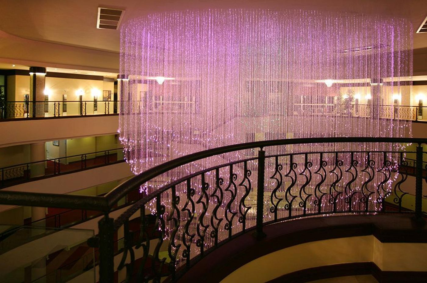 Goldcity-Hotel-Lobby-43