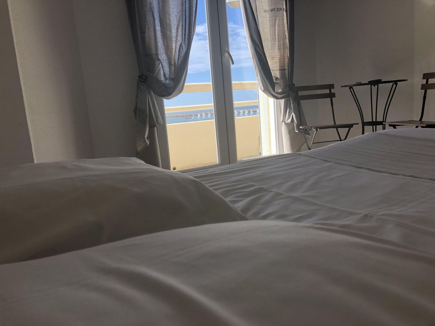 Hôtel Le Carnon - France - MAUGUIO - Room - 2