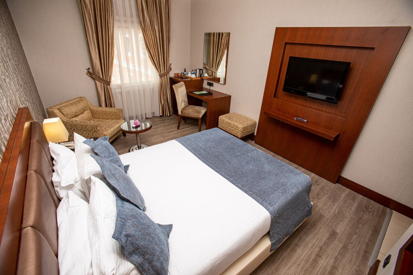 The-Green-Park-Hotel-Merter-Room-6