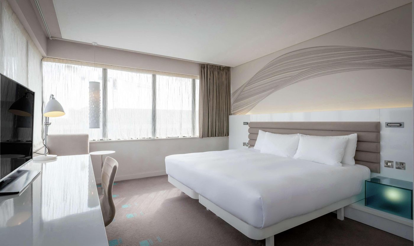 The-Morrison-Dublin--Curio-Collection-by-Hilton-Room-39