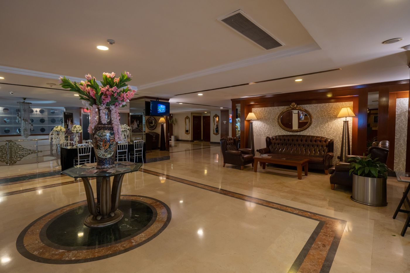 The-Green-Park-Bostanci-Lobby-13