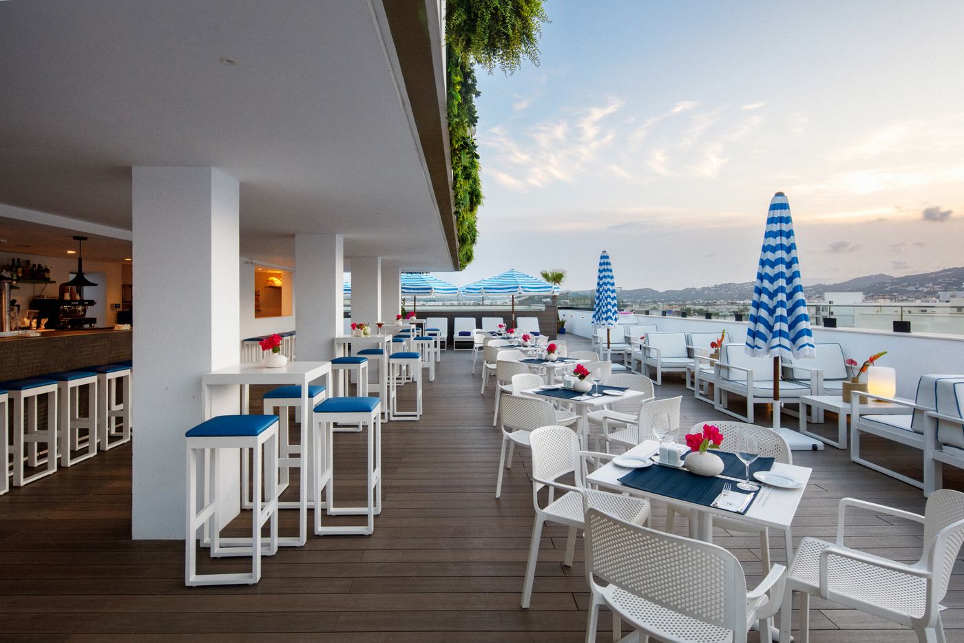 El-Puerto-Ibiza-Hotel---Spa-Terrace-17