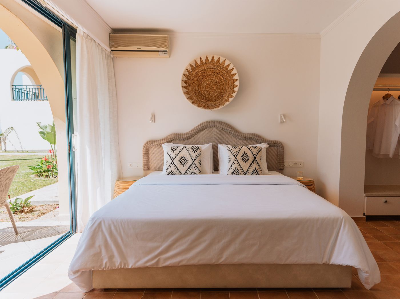 Grecotel-Casa-Paradiso-Room-26