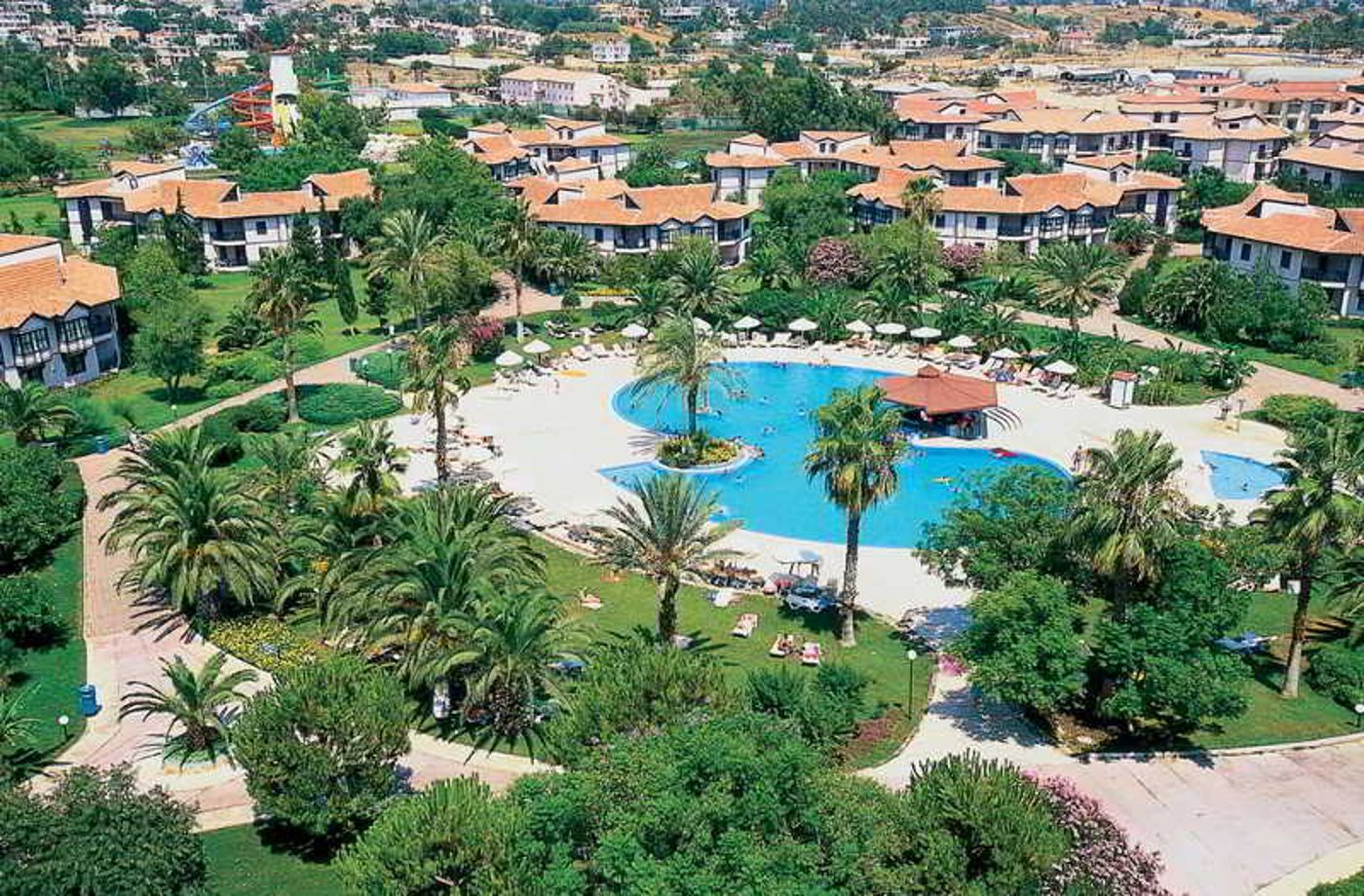 Sunrise-Resort-Hotel-Pool-5