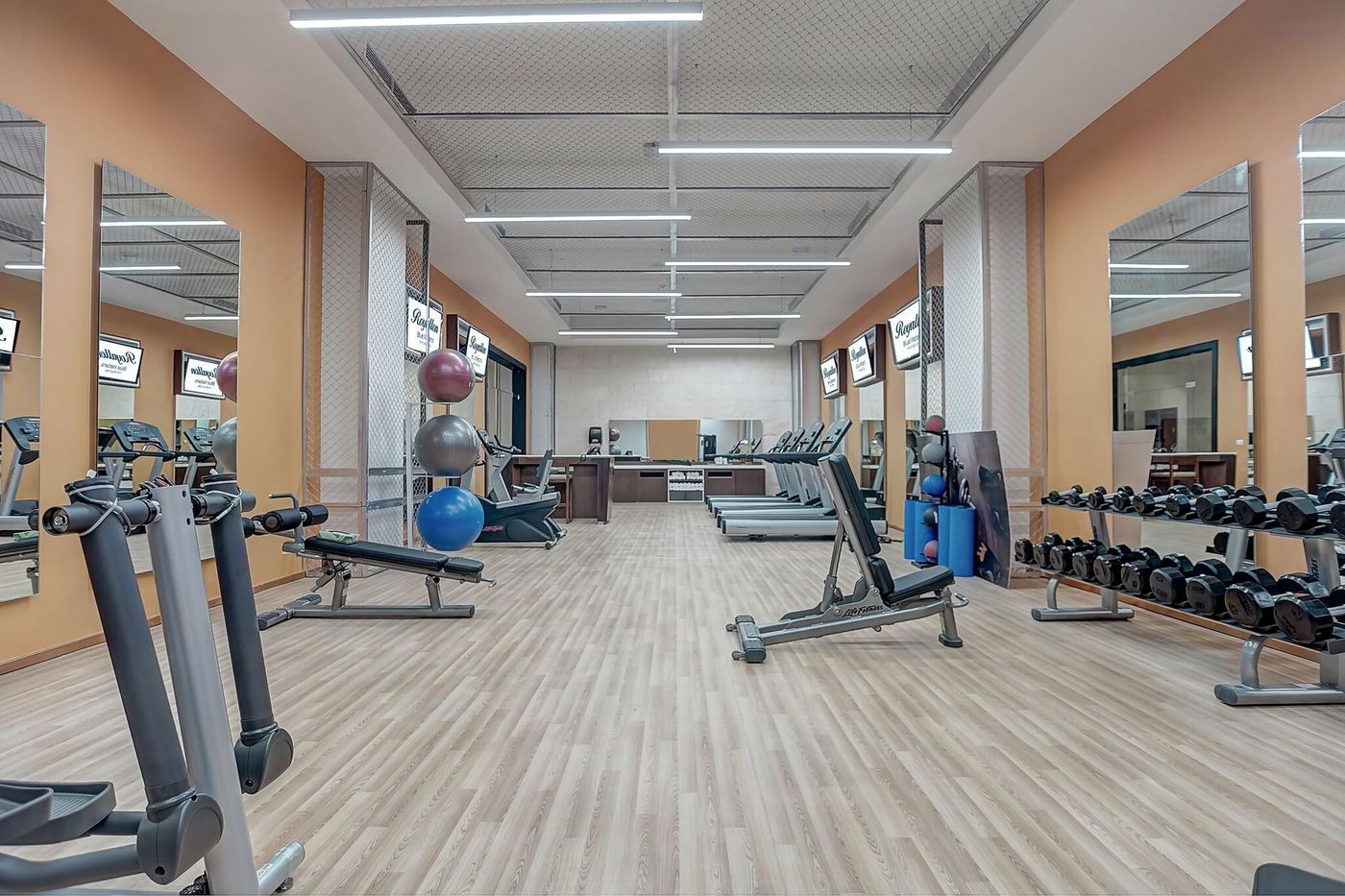 Hideaway-At-Royalton-Negril-Sports-and-Entertainment-93