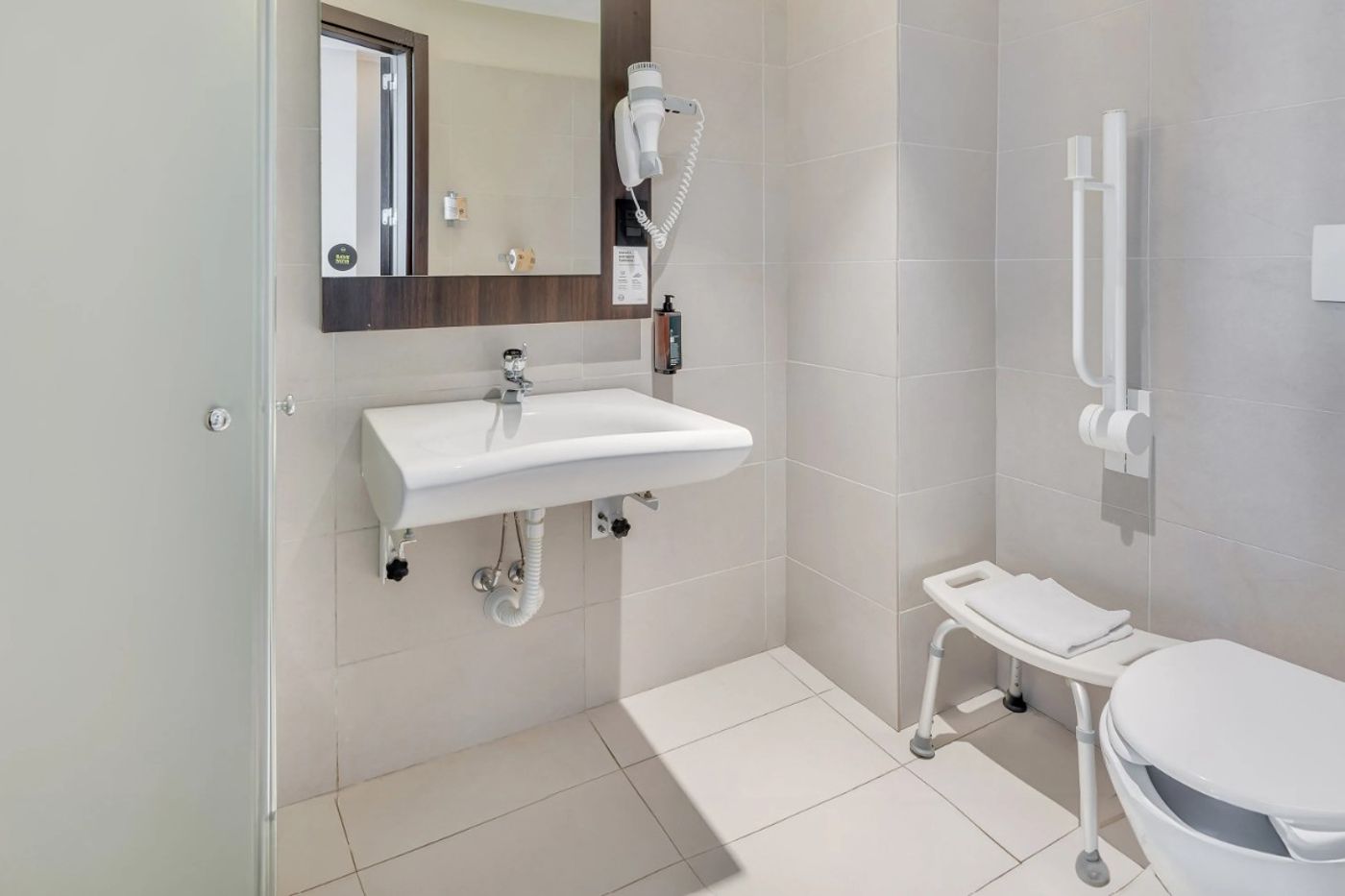 B-B-Hotel-Milano-San-Siro-Room-20