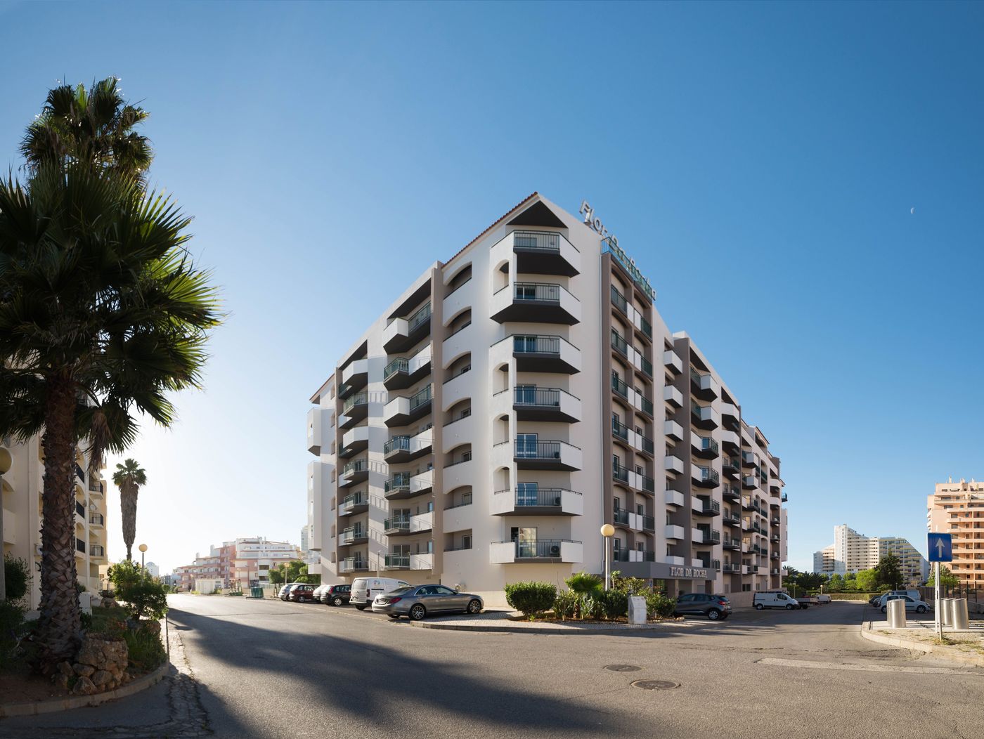 Flor Da Rocha Apartments