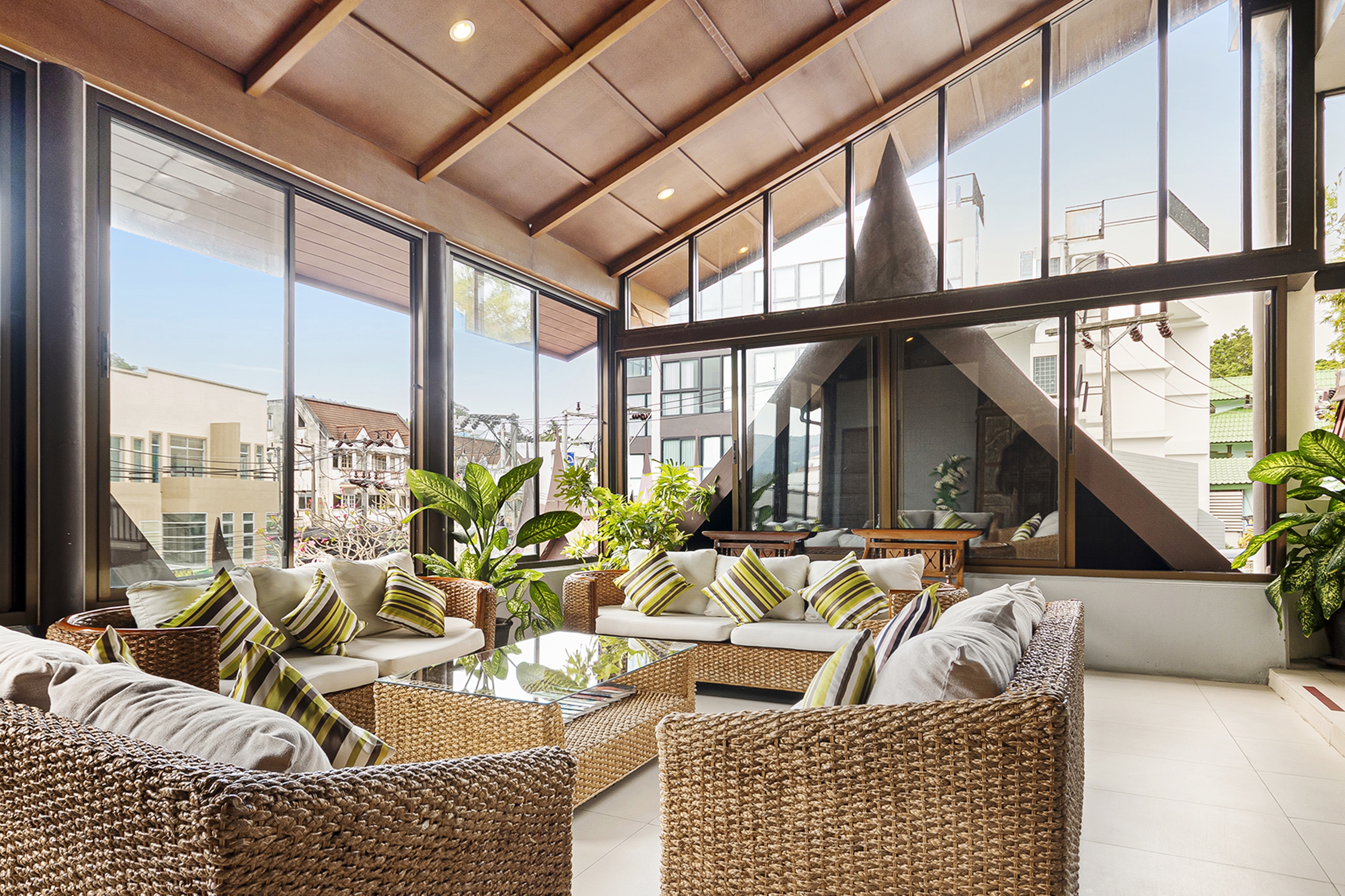 Diamond-Cottage-Resort-And-Spa-Lobby-60