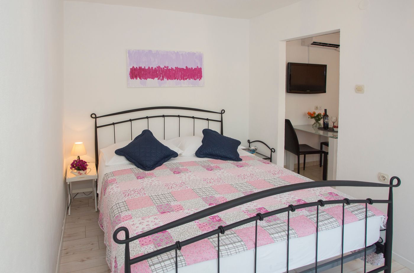 Apartment-Alma-Room-20