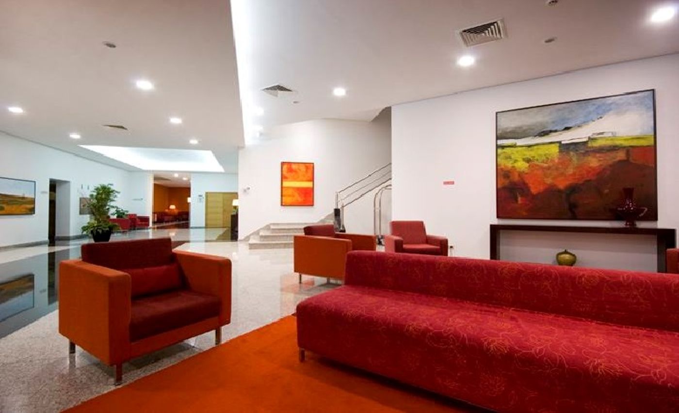 BejaParque-Hotel-Lobby-6