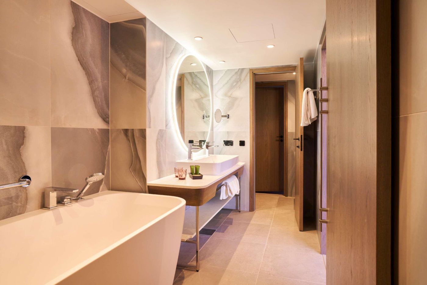 Nordic-Hotel-Forum-Room-40