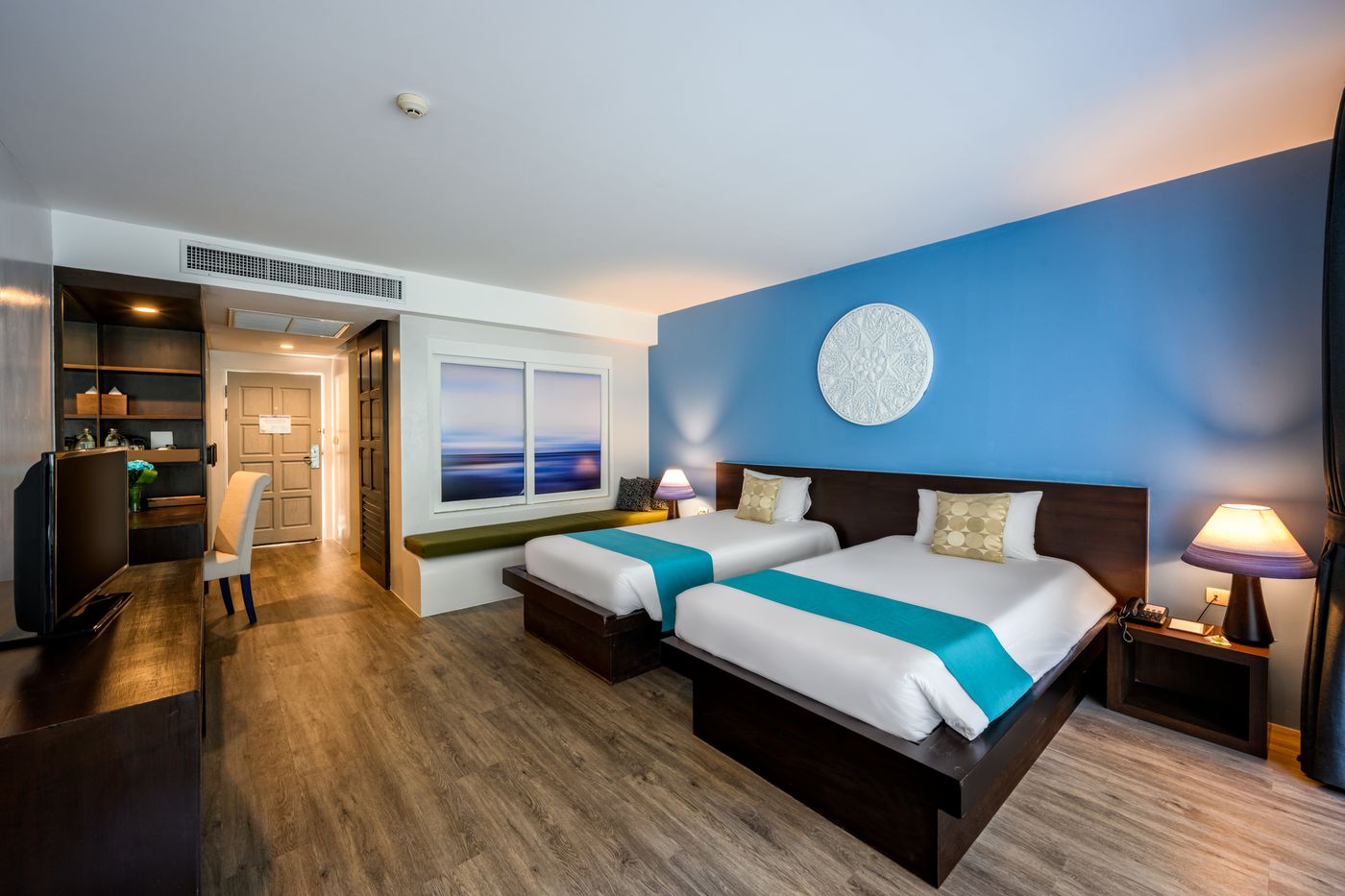 Centara-Blue-Marine-Resort-and-Spa-Phuket-Room-19