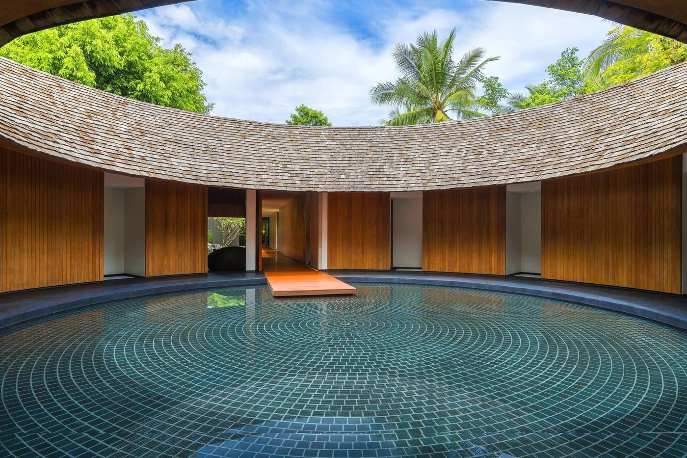 Renaissance-Phuket-Resort---Spa-Sports-and-Entertainment-76