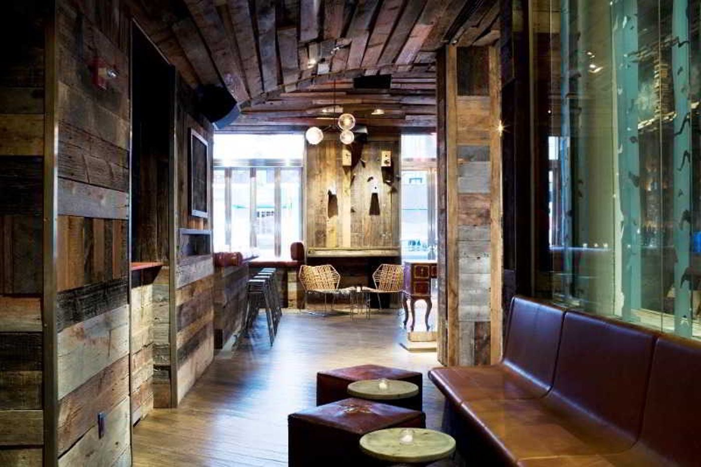 OYO-Times-Square-Bar-16