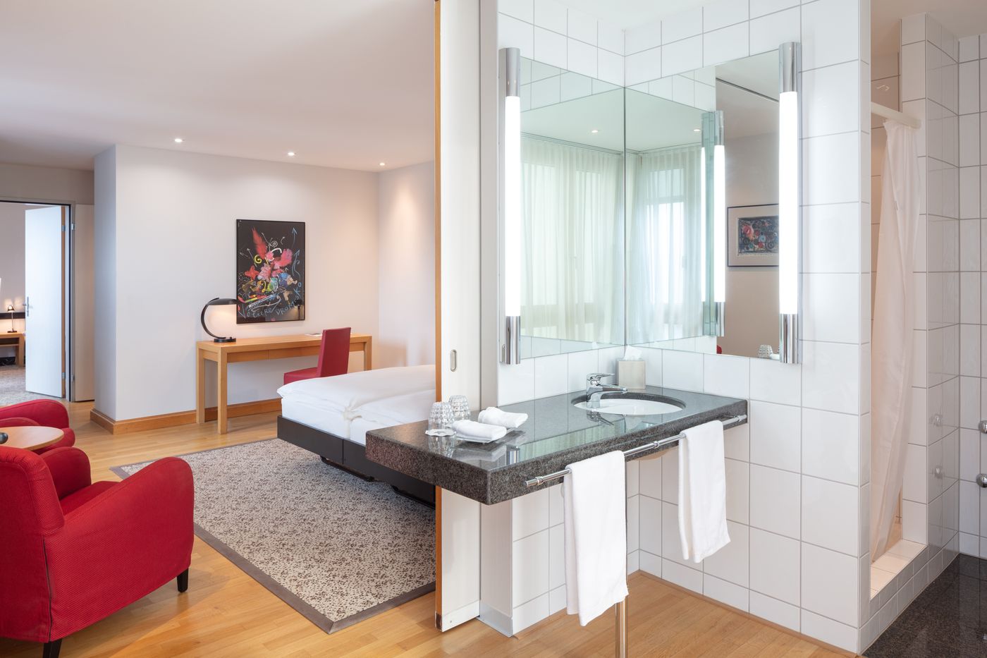 Baslertor-Switzerland-MUTTENZ-Room-9