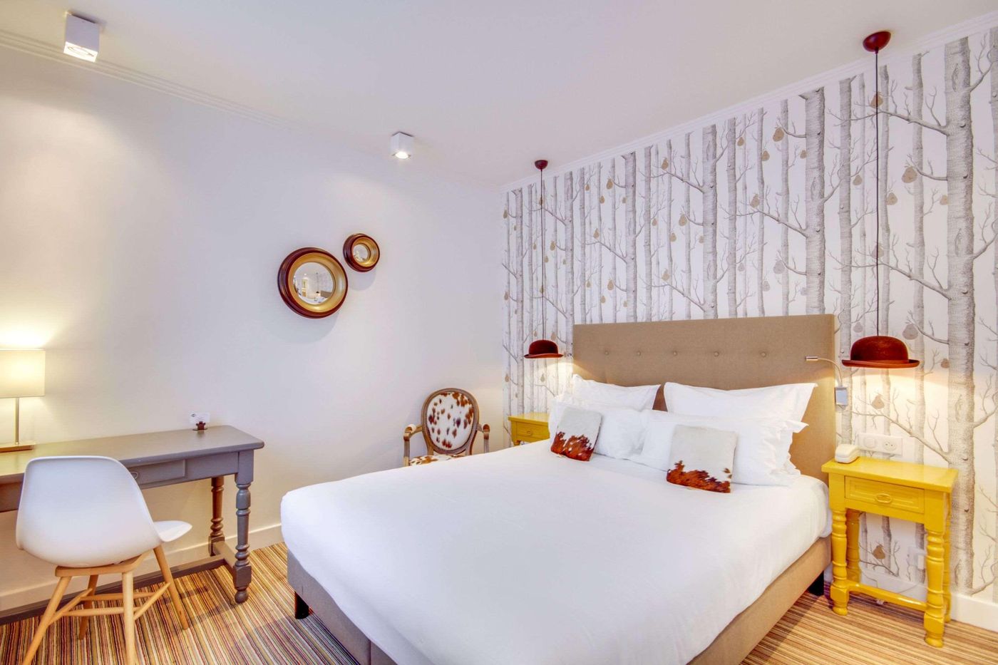 Hotel-Sevres-Saint-Germain-Room-23