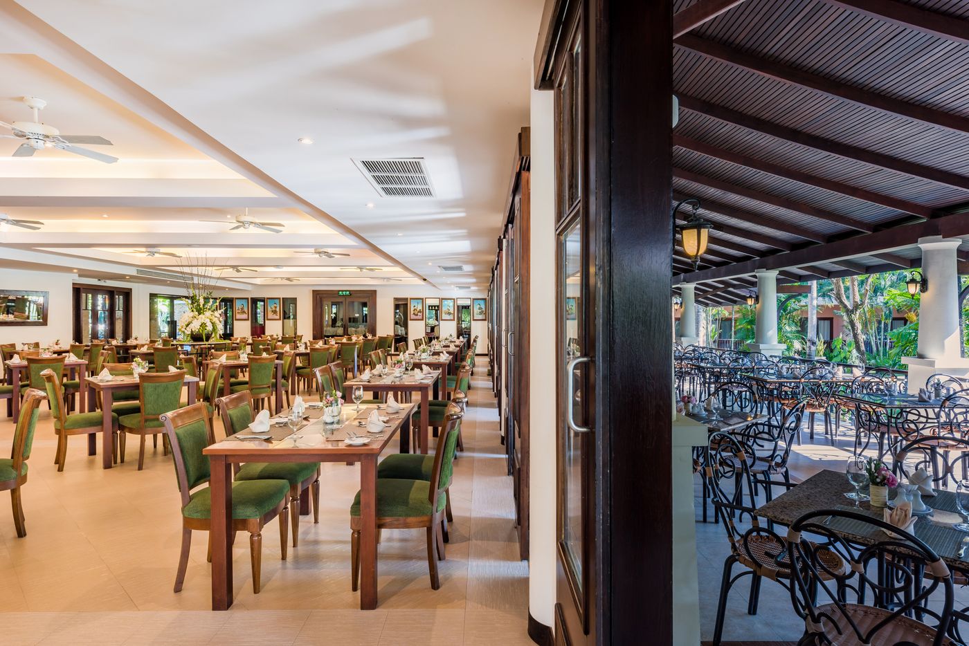 Duangjitt-Resort-Restaurant-71