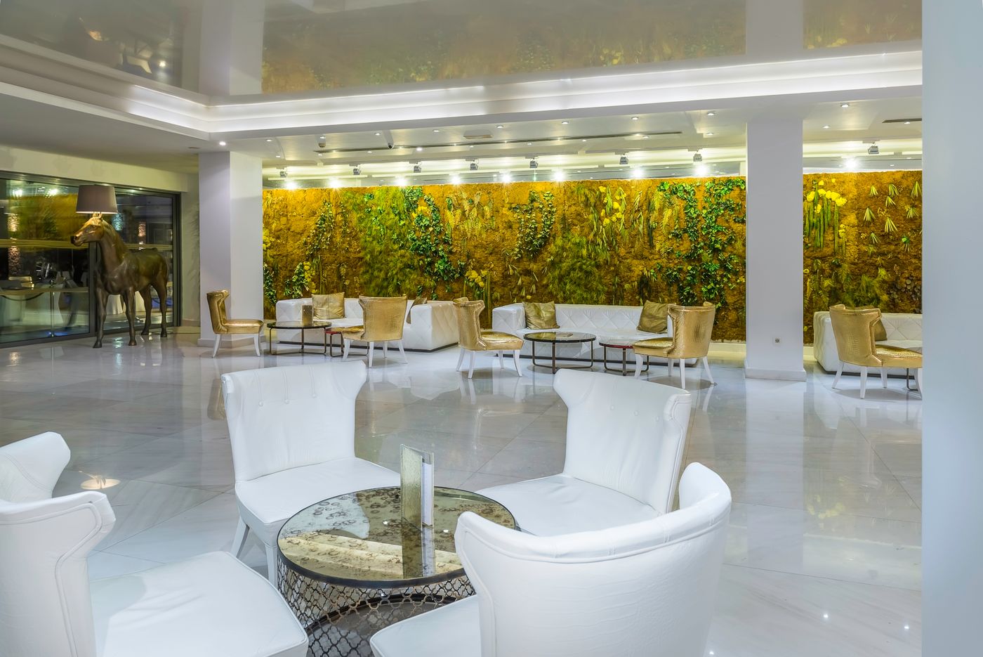 Diamond-Deluxe-Lobby-51