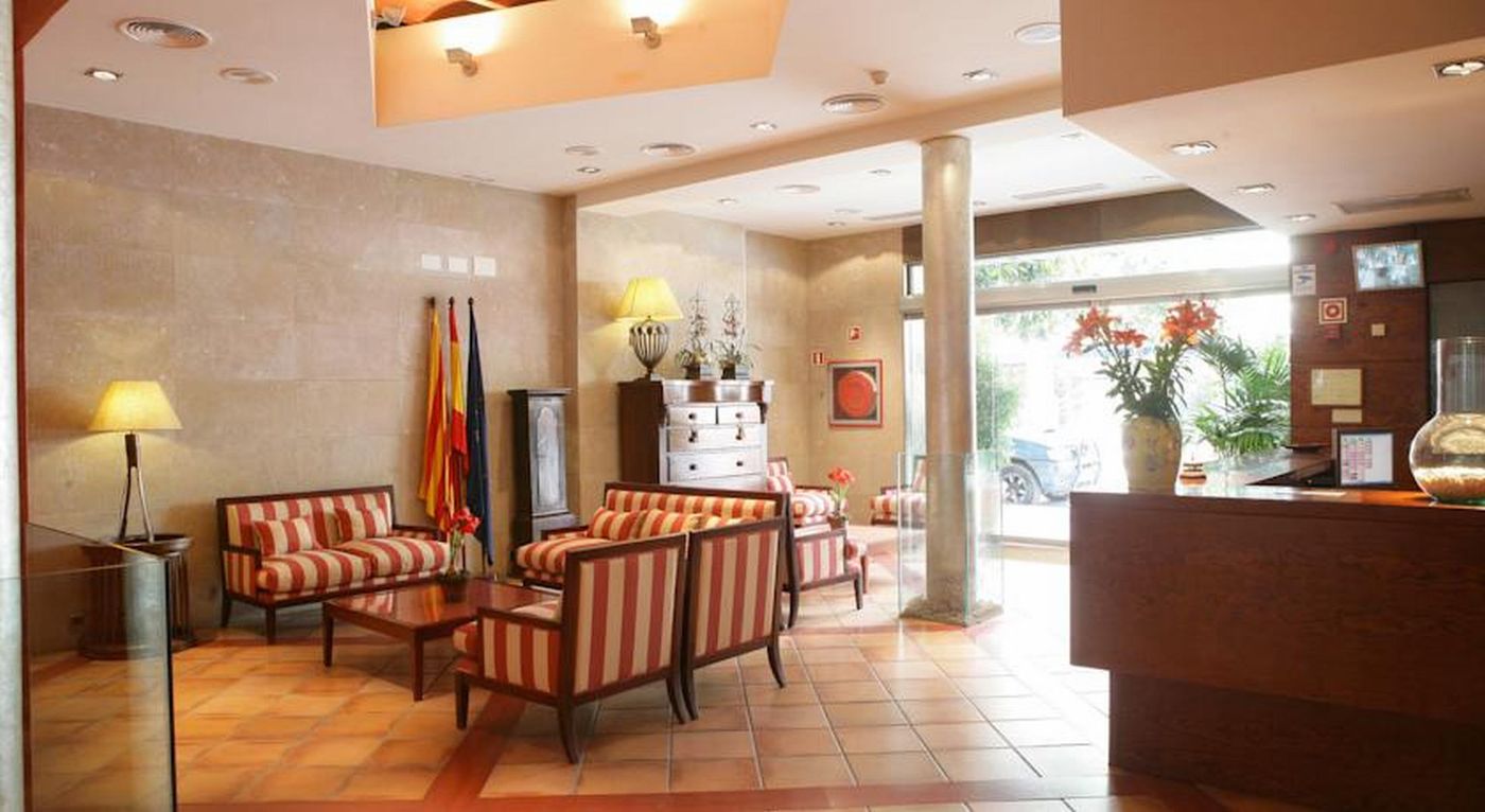 URH-Vila-de-Tossa-Lobby-32