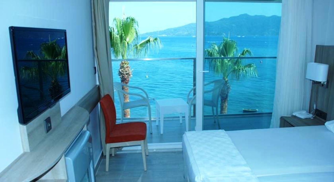 Begonville Beach Hotel - Adults Only