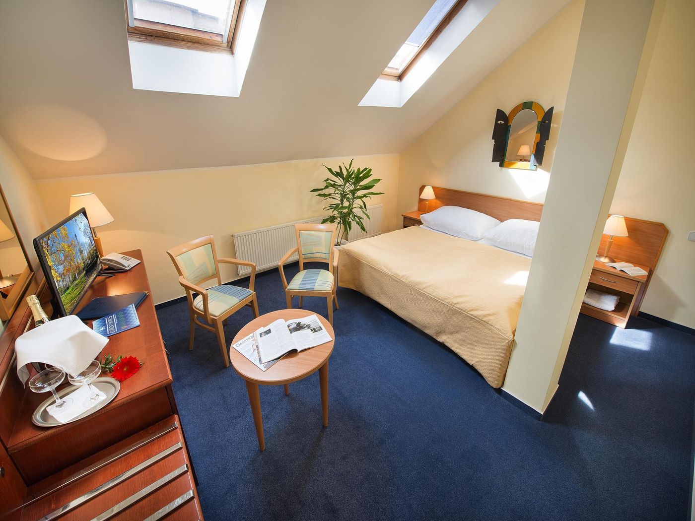 EA-Hotel-Tosca-Room-10