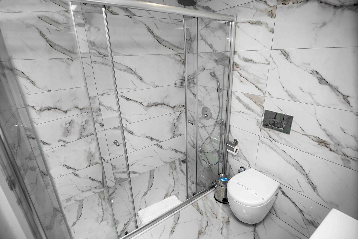 Ocean-Blue-High-Class-Hotel-Room-46