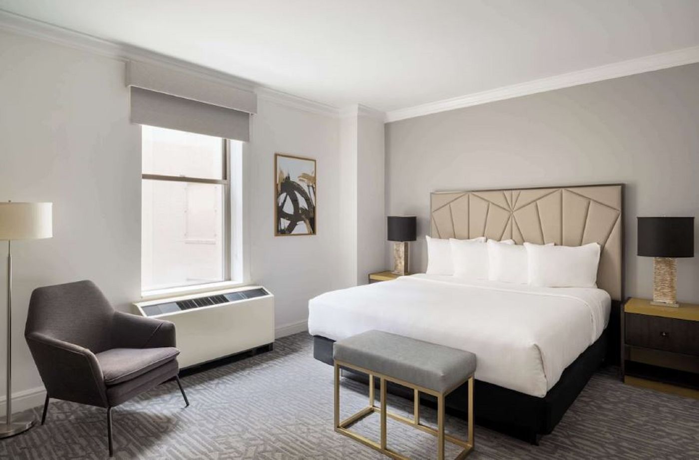 Martinique-New-York-on-Broadway--Curio-By-Hilton-Room-29