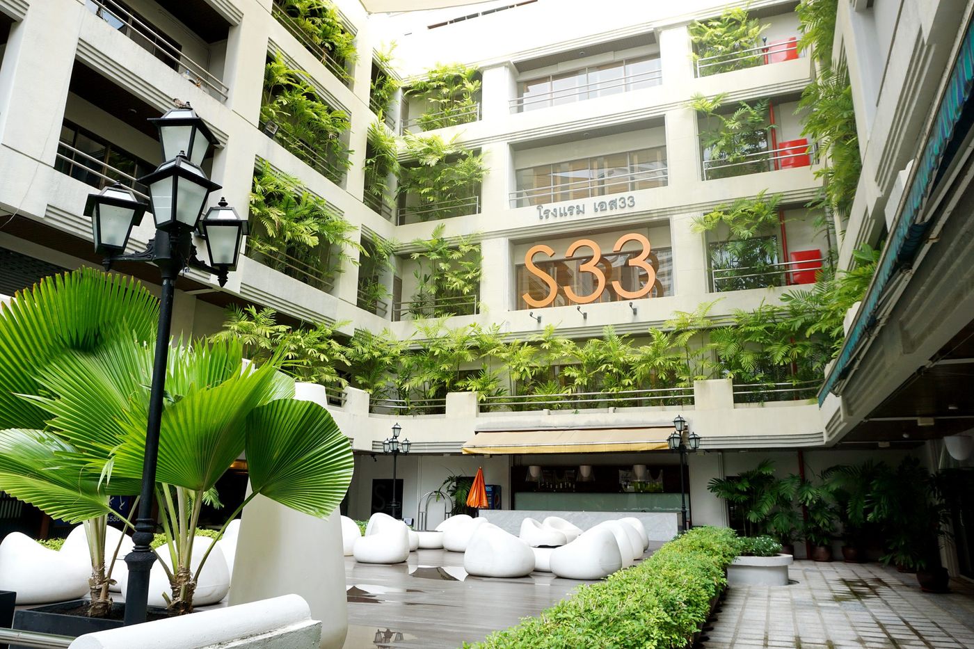 S33-Compact-Sukhumvit-Hotel-General-view-15