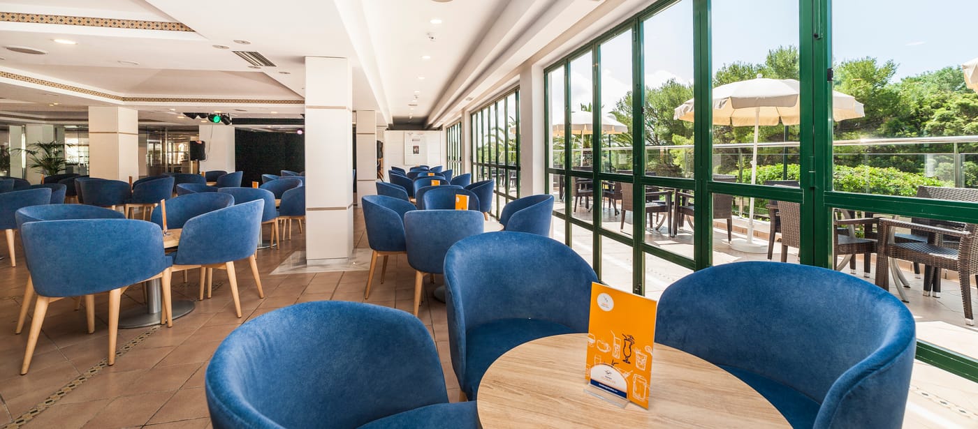 Globales-Cala------n-Blanes-Bar-21