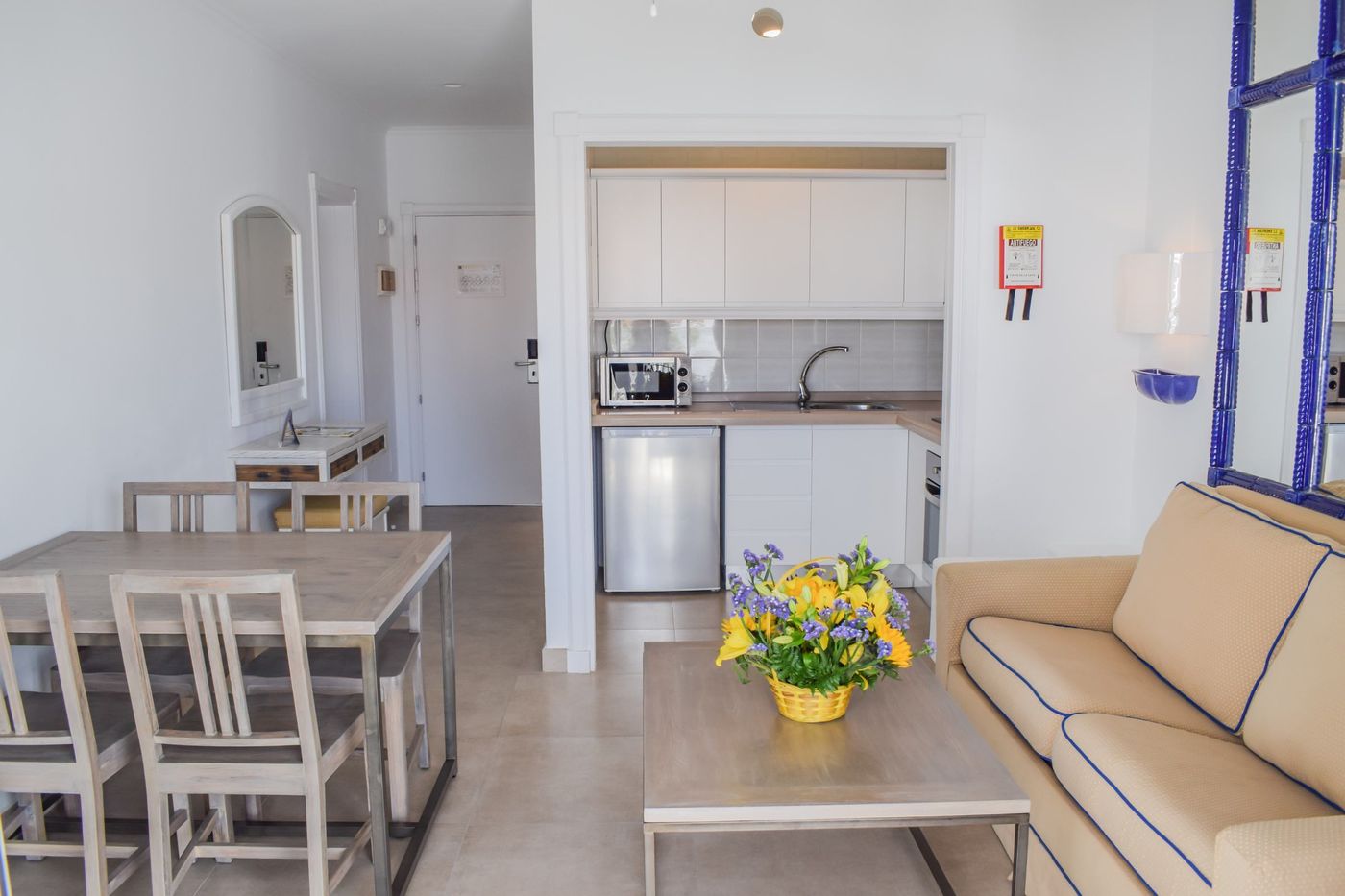 Parque-del-Sol-Room-24