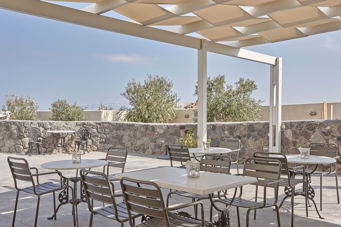 Aliter-Suites-Lobby-16