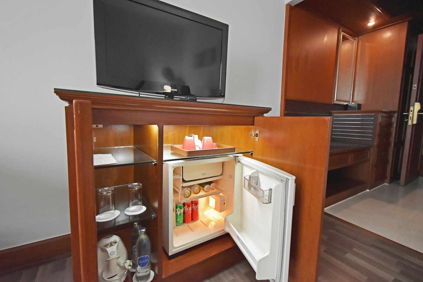 Century-Park-Room-45