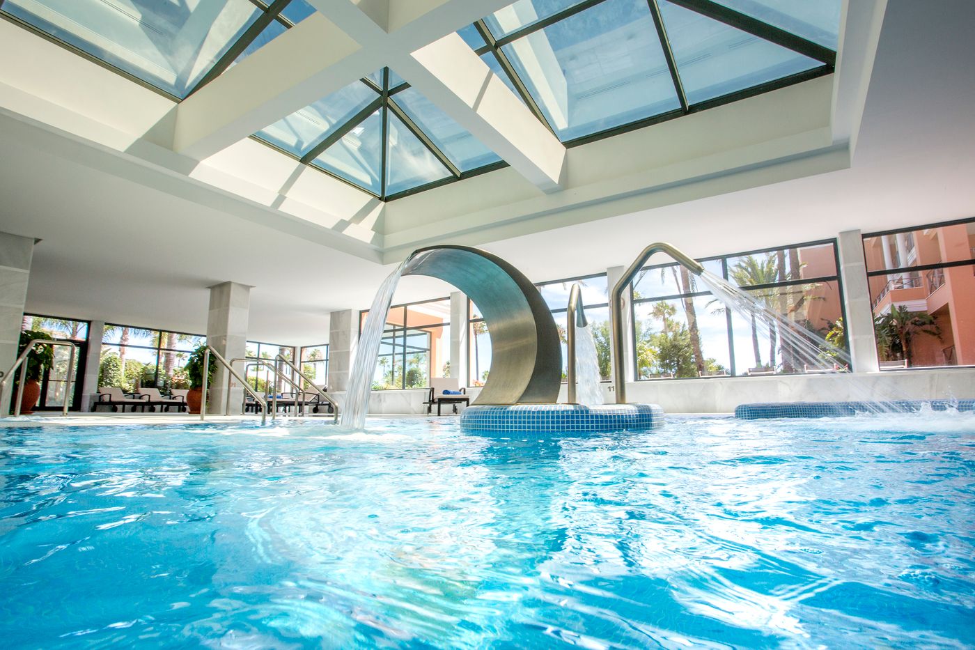 Hipotels-Barrosa-Palace-Pool-60